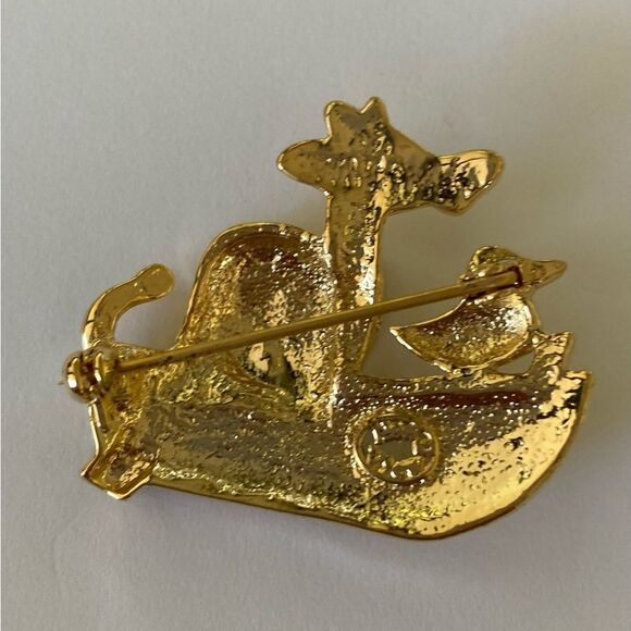 Vintage signed Gerry’s Noah’s Ark Brooch pin - Picture 3 of 3